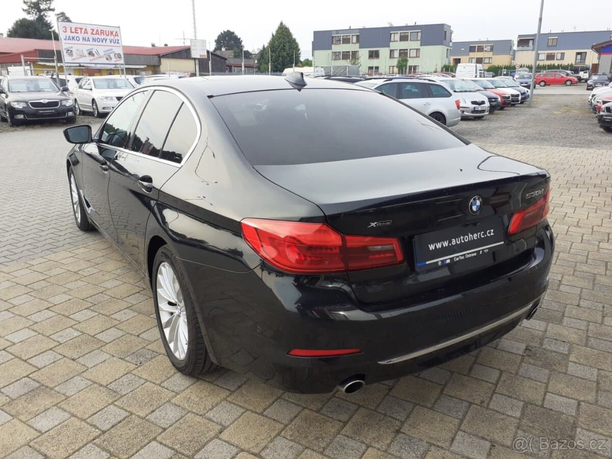 2019 BMW 5-SERIES - 5