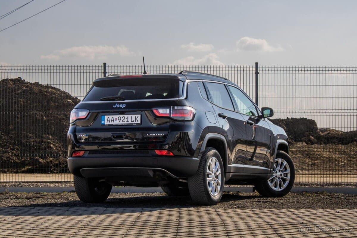 2022 Jeep COMPASS - 5