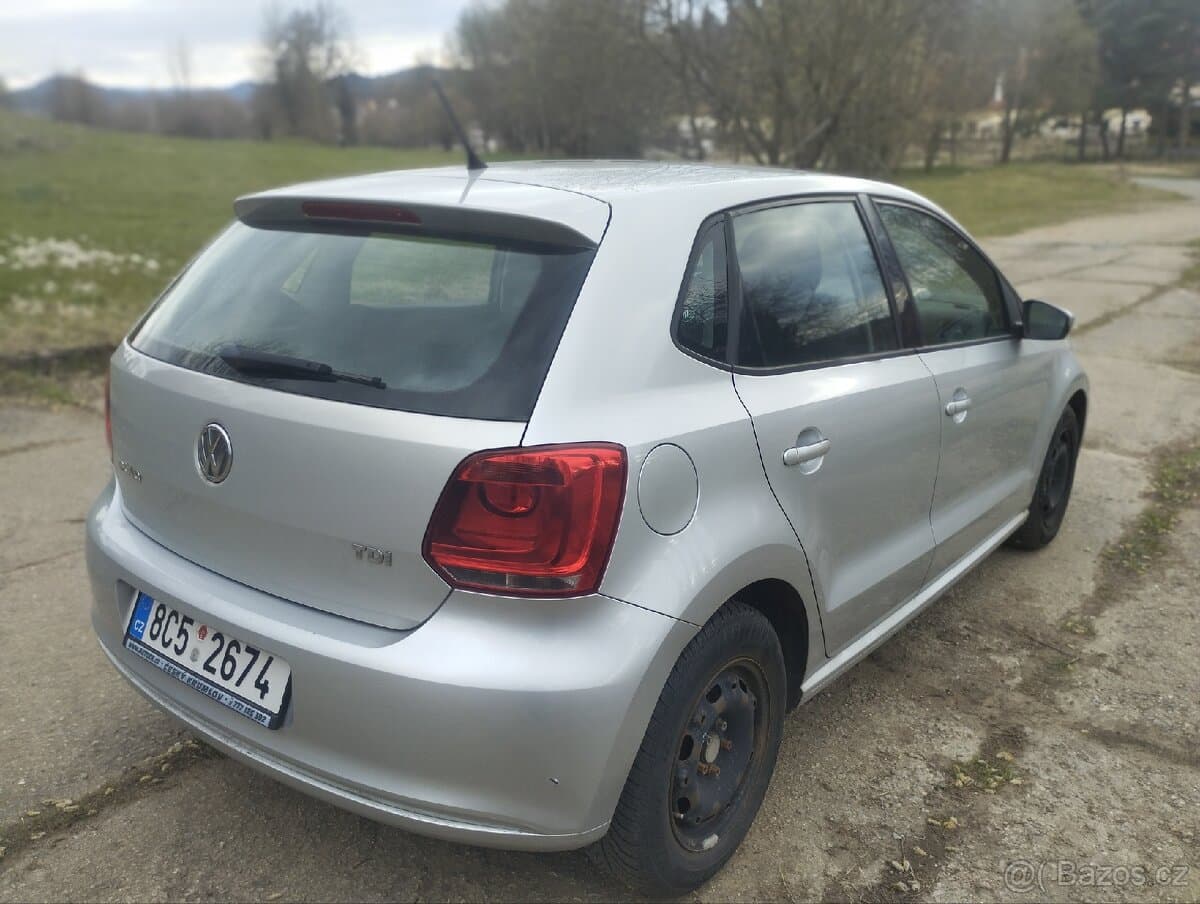 2012 Volkswagen POLO - 5