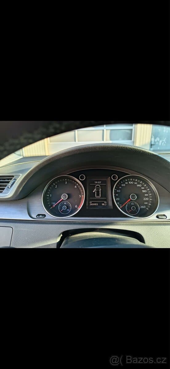 2012 Volkswagen PASSAT - 5