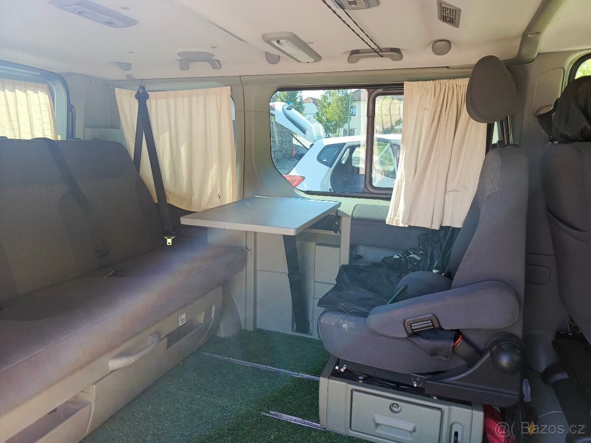 2010 Opel VIVARO - 5