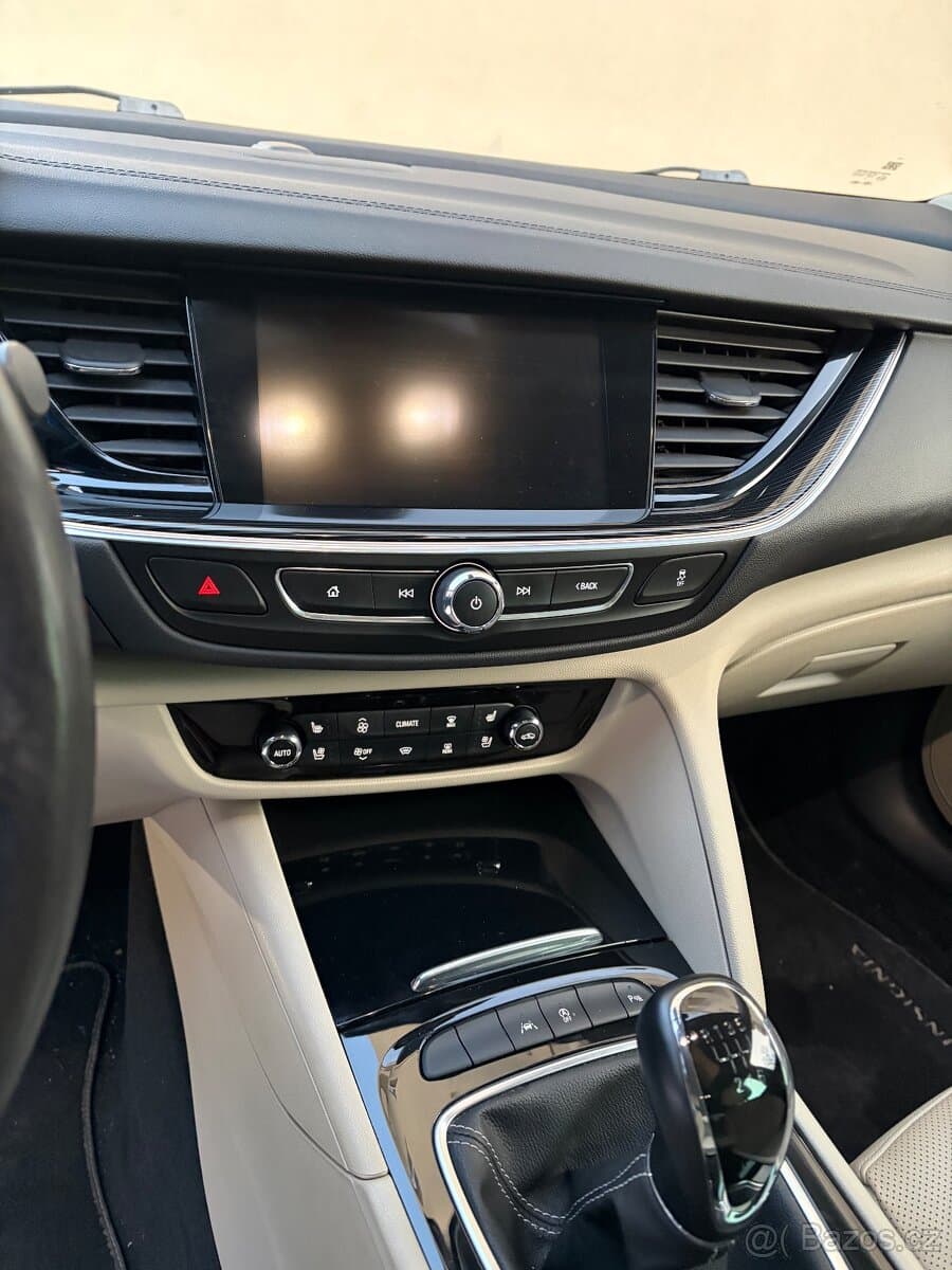 2017 Opel INSIGNIA - 5