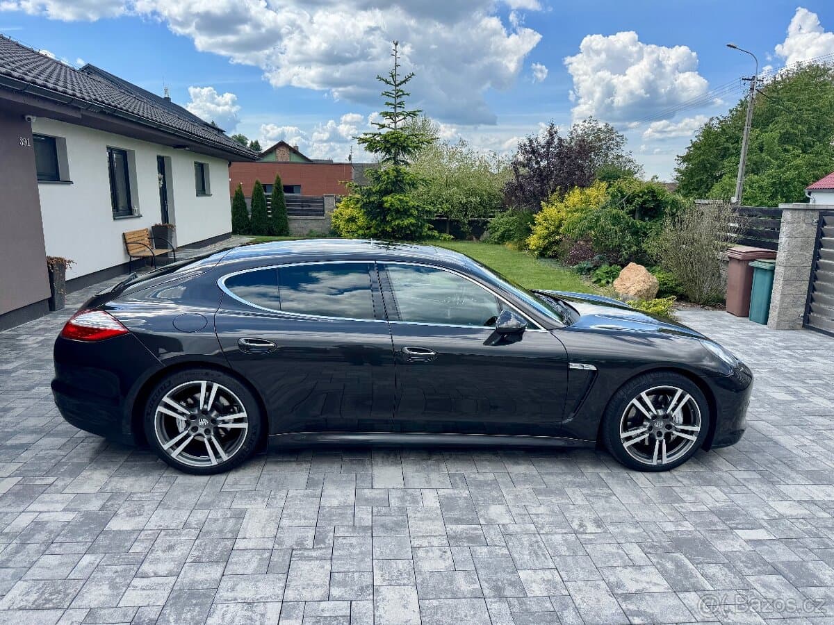 2010 Porsche PANAMERA - 5