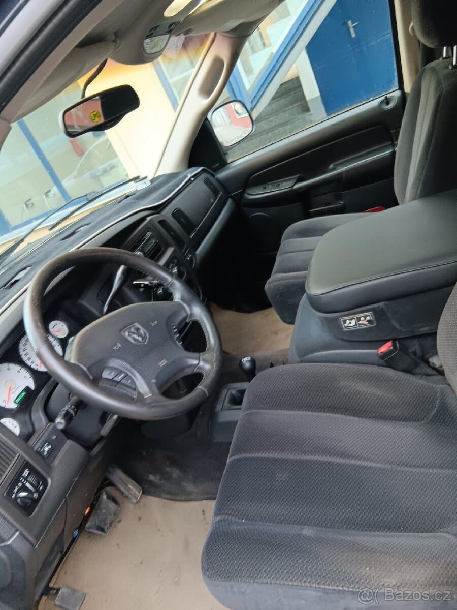 2004 Dodge RAM - 5