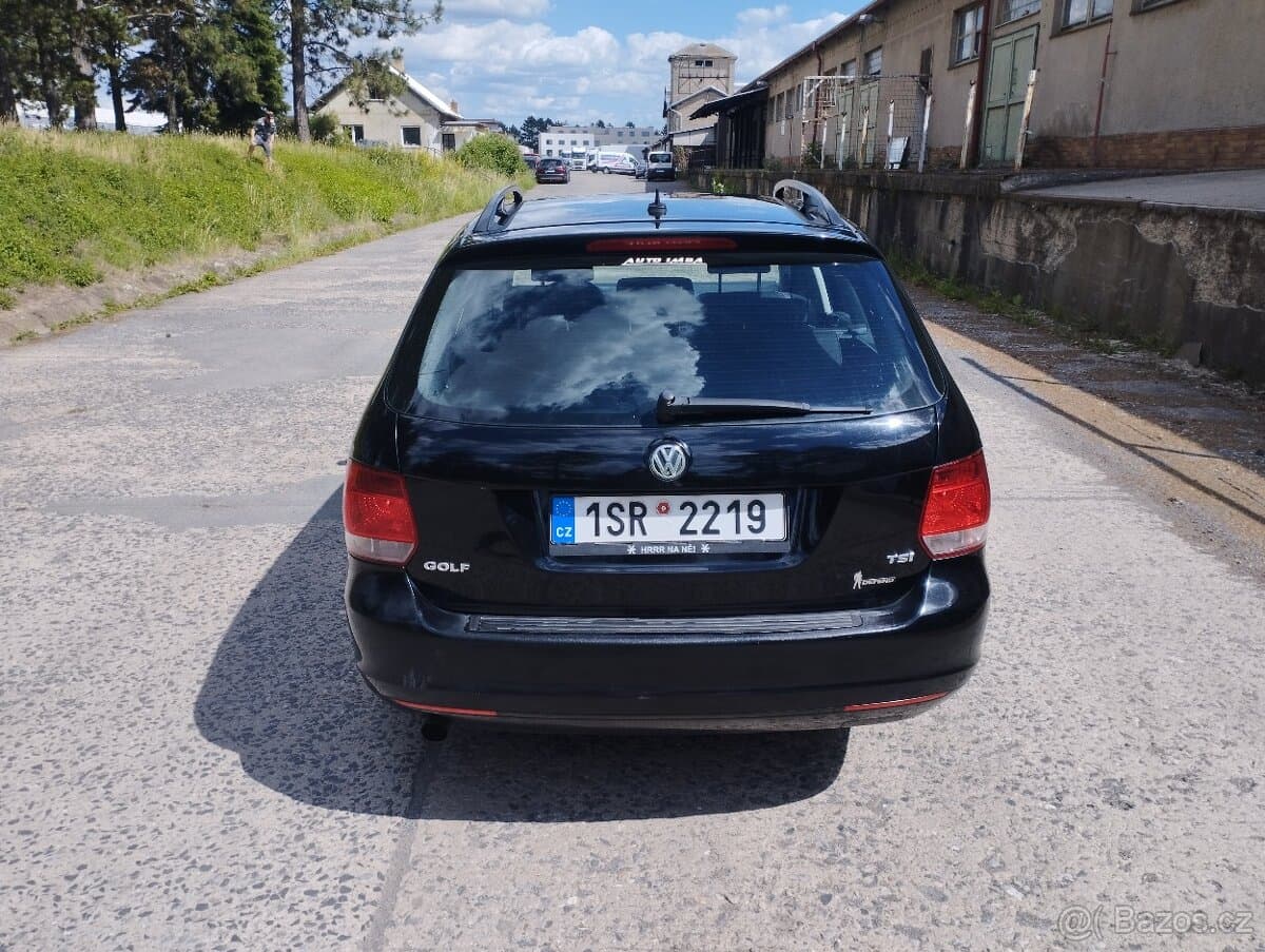 2011 Volkswagen GOLF - 5