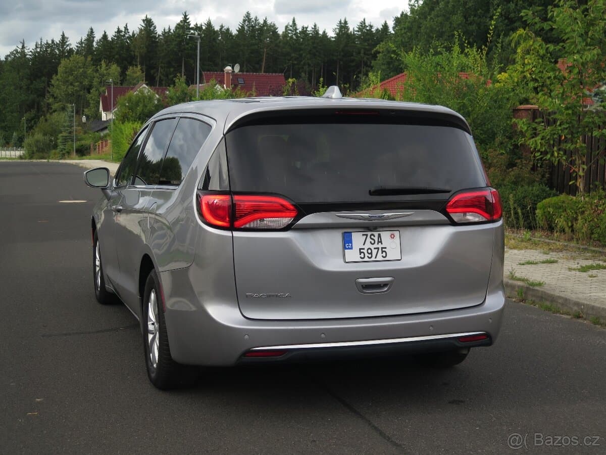 2018 Chrysler PACIFICA - 5