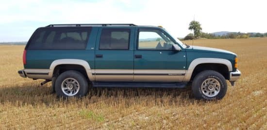 Chevrolet SUBURBAN - 5