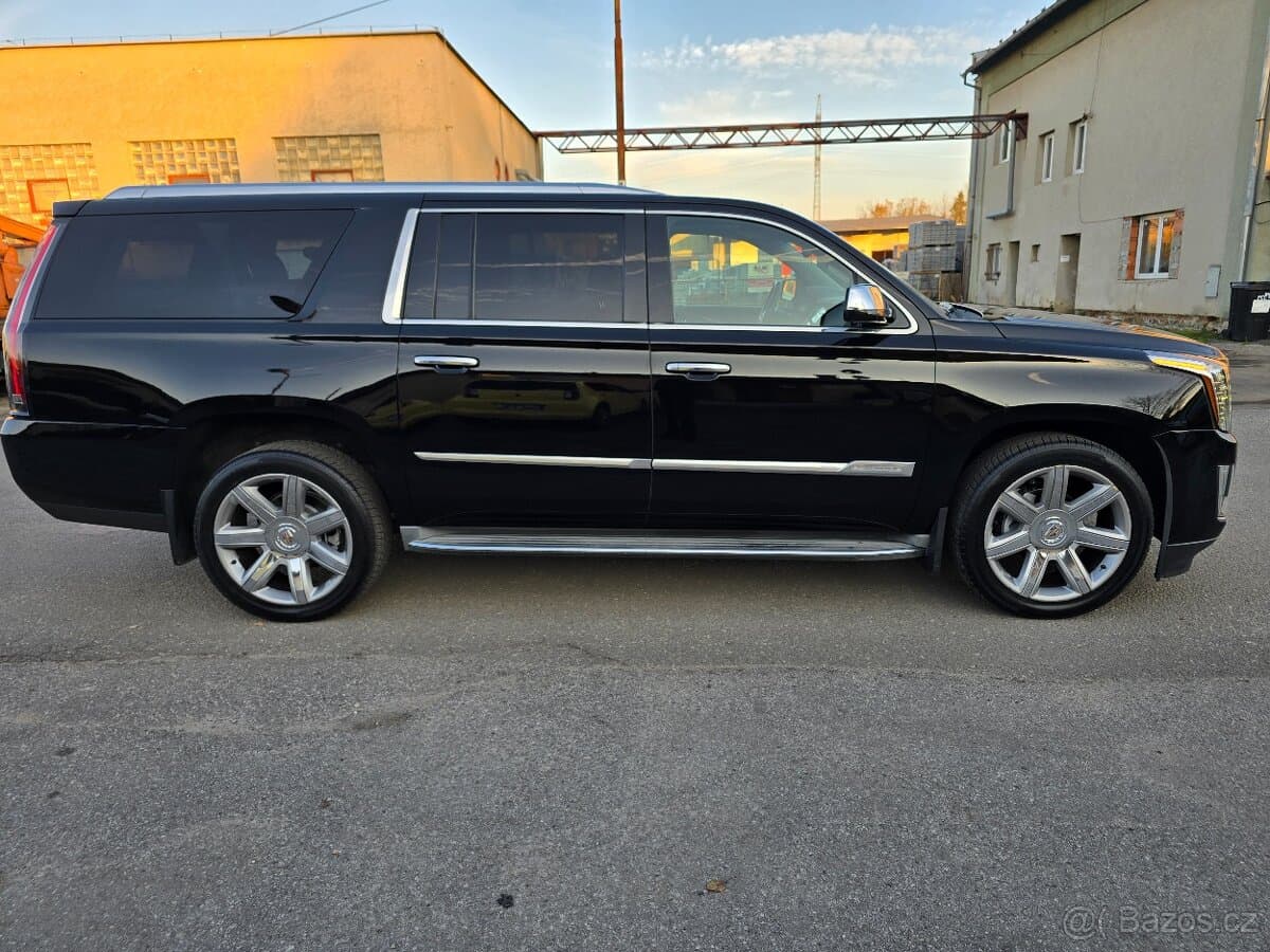 2014 Cadillac ESCALADE - 5