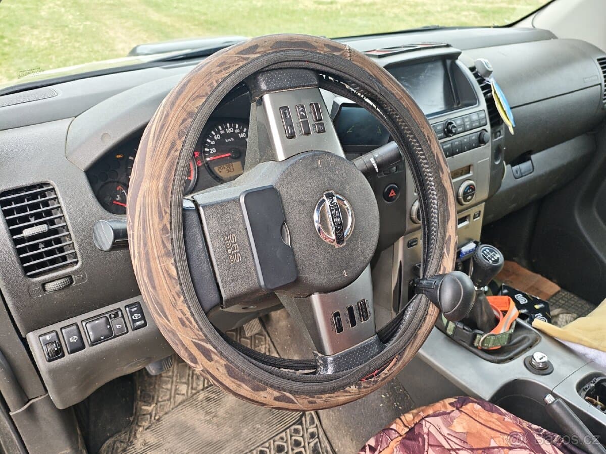 2006 Nissan NAVARA - 5