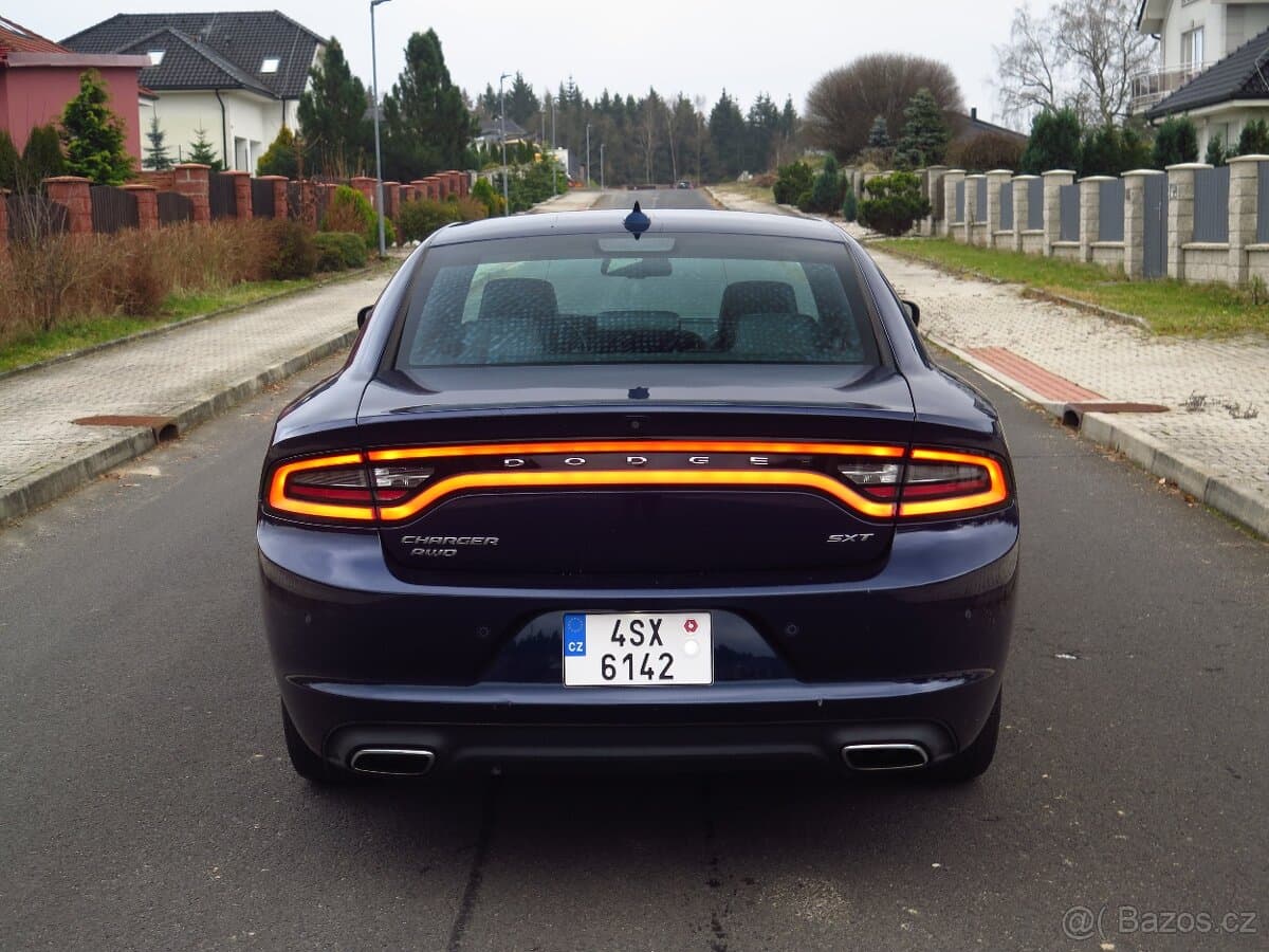 2016 Dodge CHARGER - 5