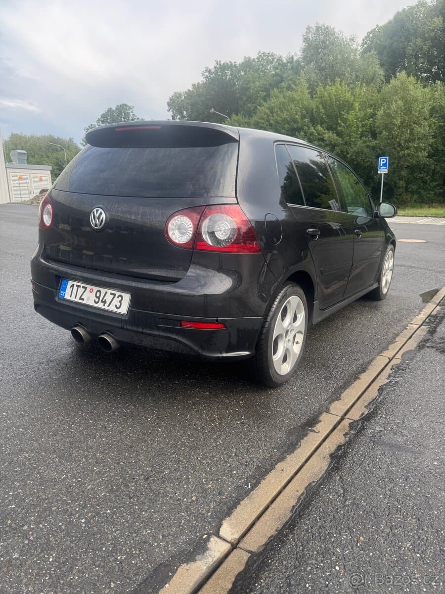 2005 Volkswagen GOLF - 5