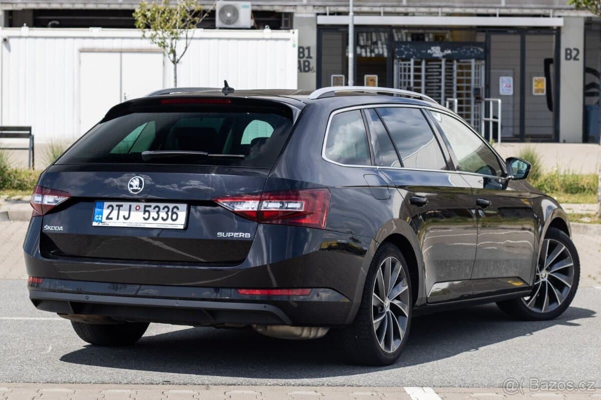 2015 Škoda SUPERB - 5