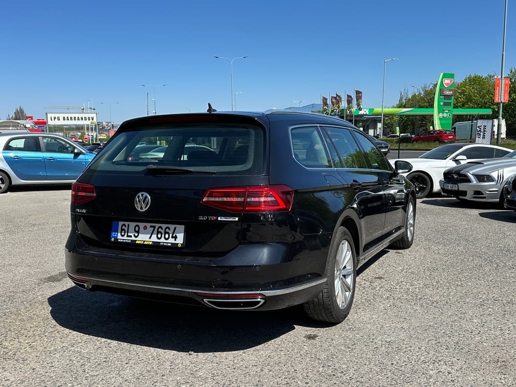 2016 Volkswagen PASSAT - 5
