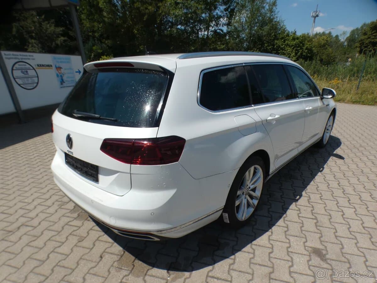 2020 Volkswagen PASSAT - 5