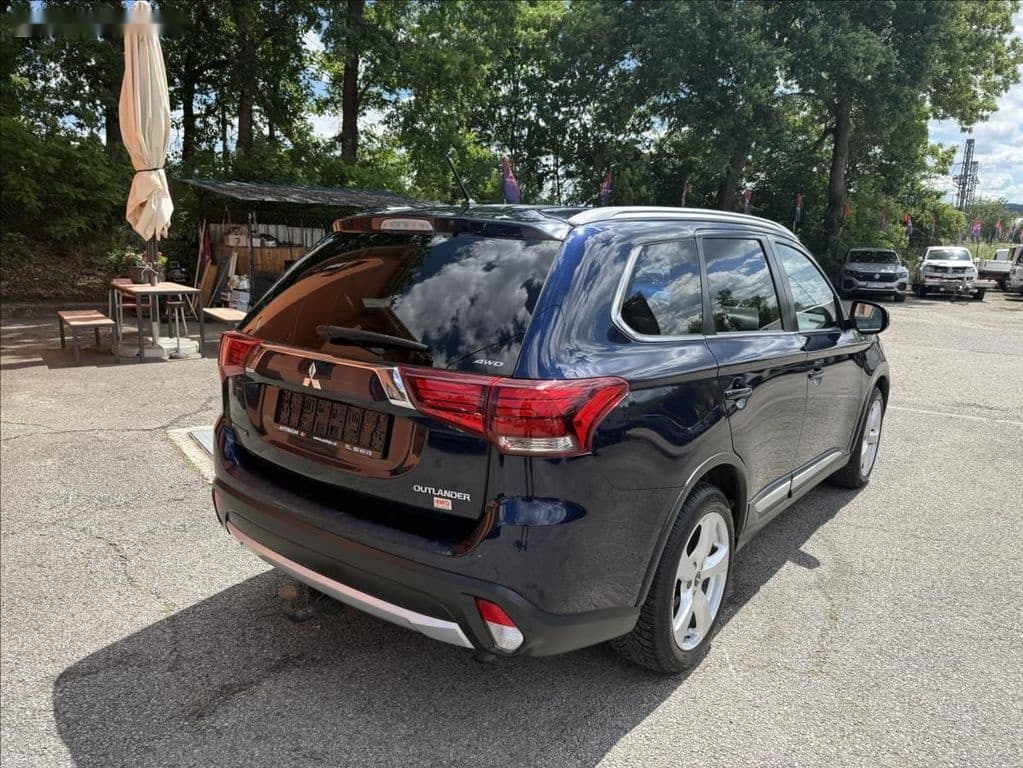 2016 Mitsubishi OUTLANDER - 5