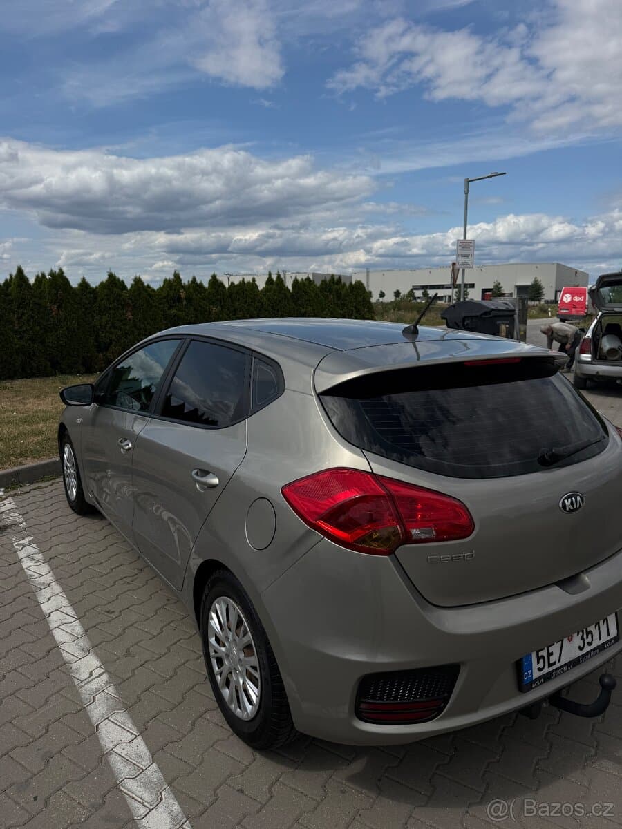 2017 Kia PROCEED - 5