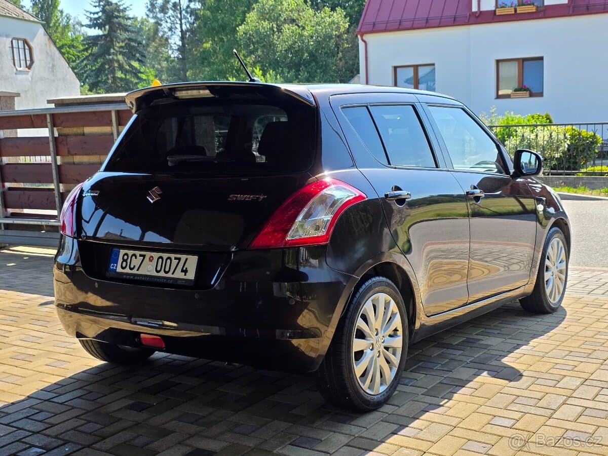 2012 Suzuki SWIFT - 5