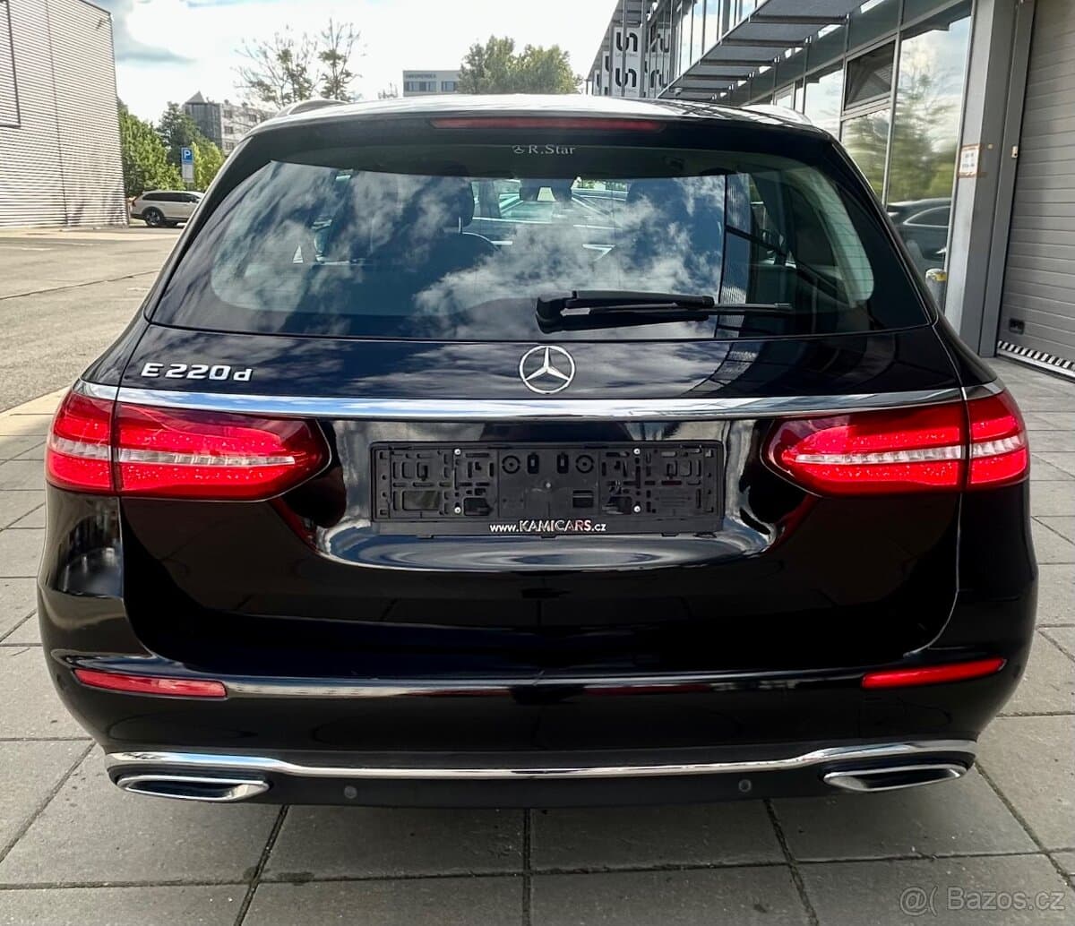 2017 Mercedes-Benz EQA - 5
