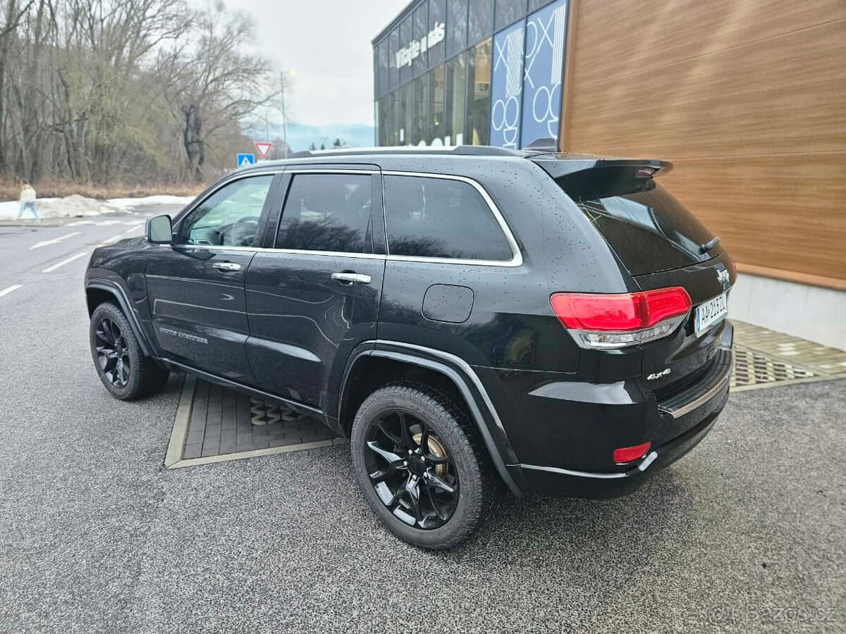 2018 Jeep CHEROKEE - 5