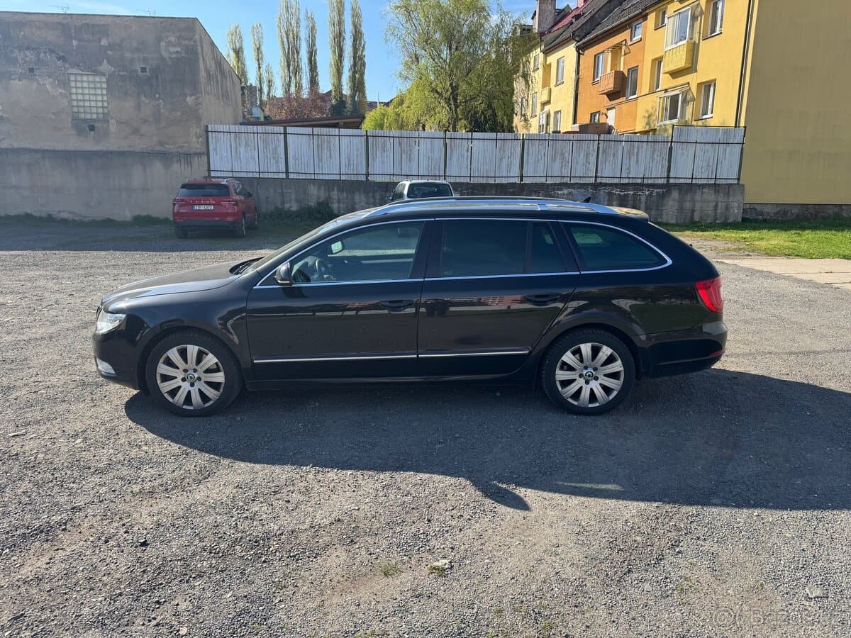 2010 Škoda SUPERB - 5