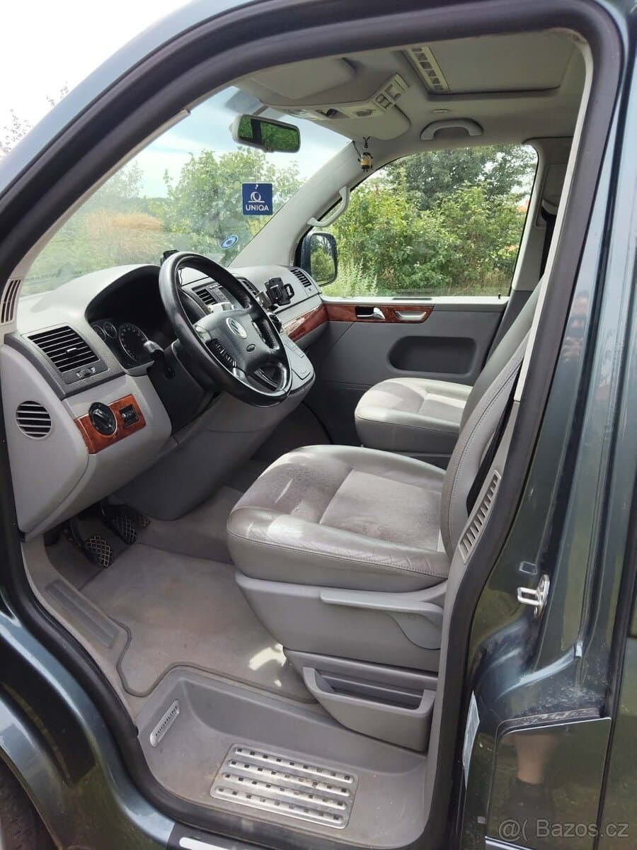 2005 Volkswagen MULTIVAN - 5