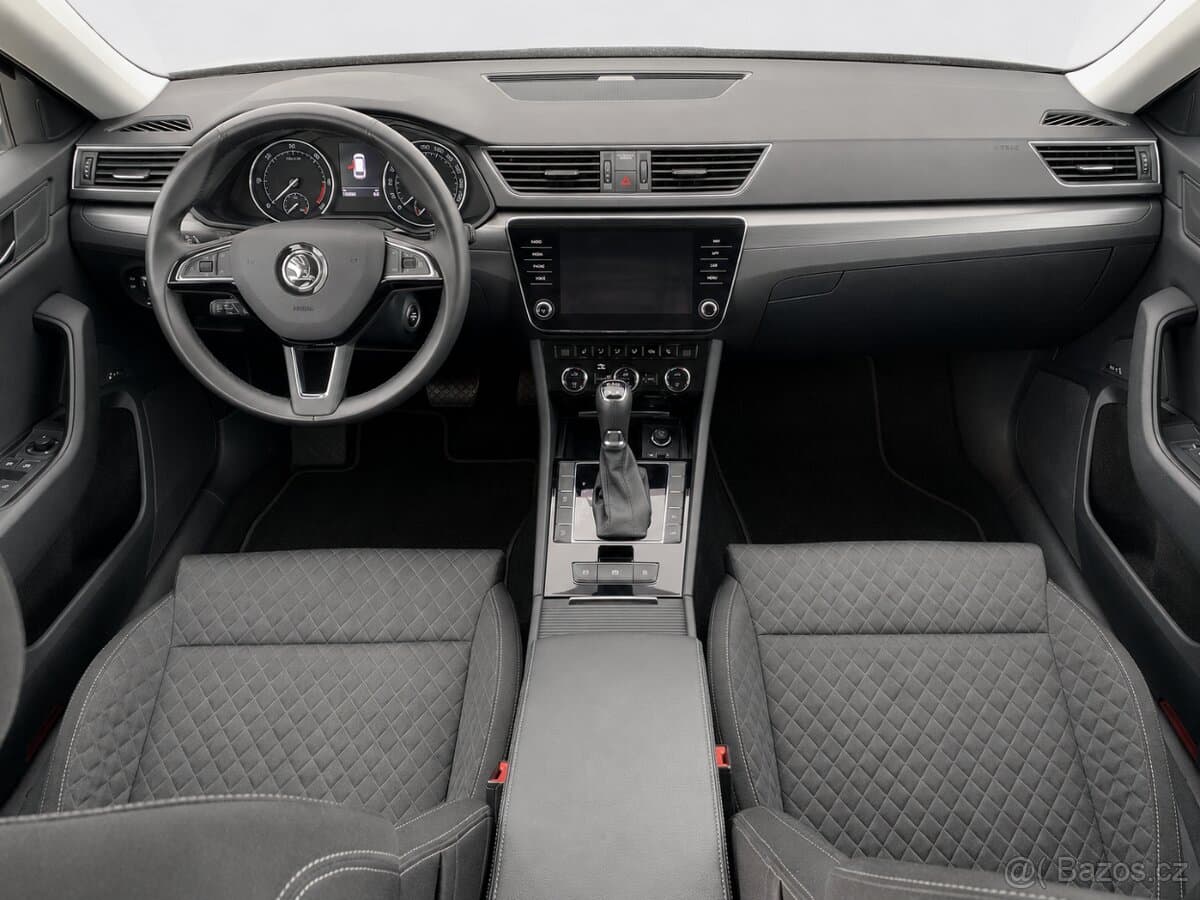 2019 Škoda SUPERB - 5