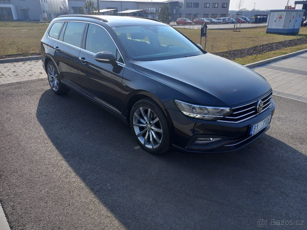 2020 Volkswagen PASSAT - 5