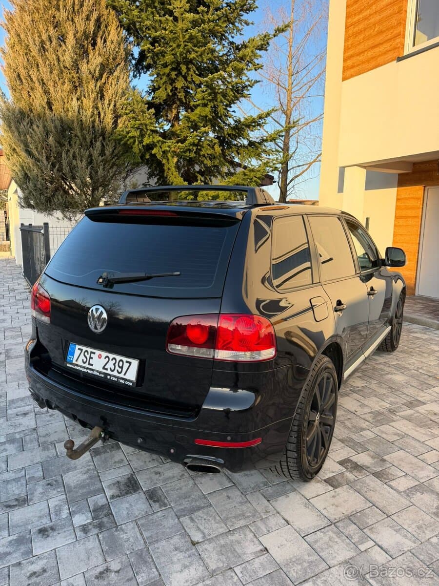 2010 Volkswagen TOUAREG - 5
