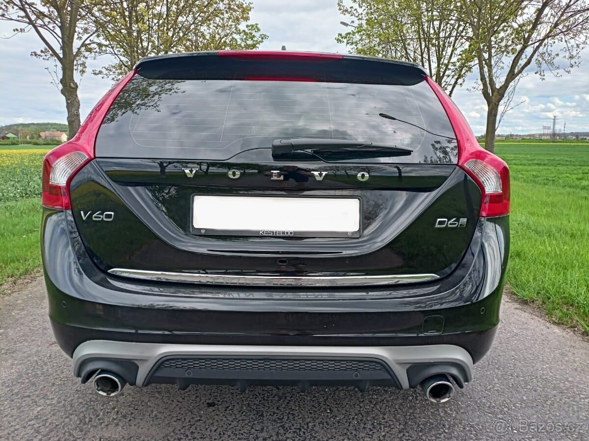 2015 Volvo V60 - 5