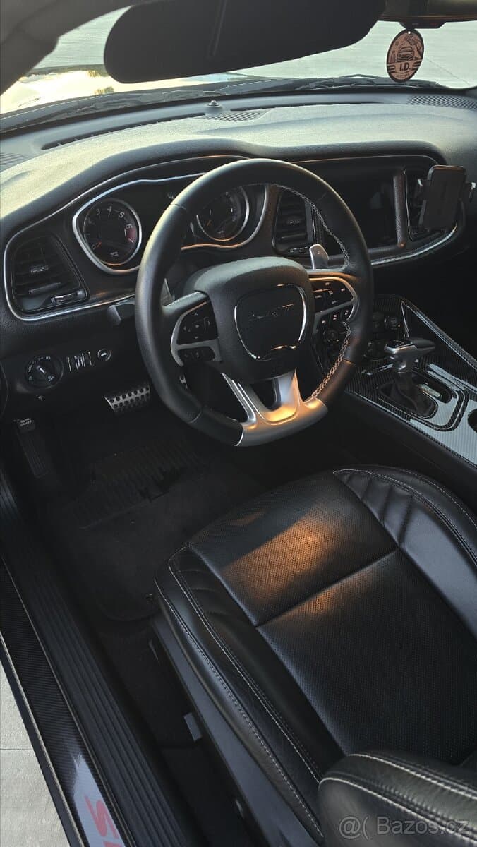 2018 Dodge CHALLENGER - 5