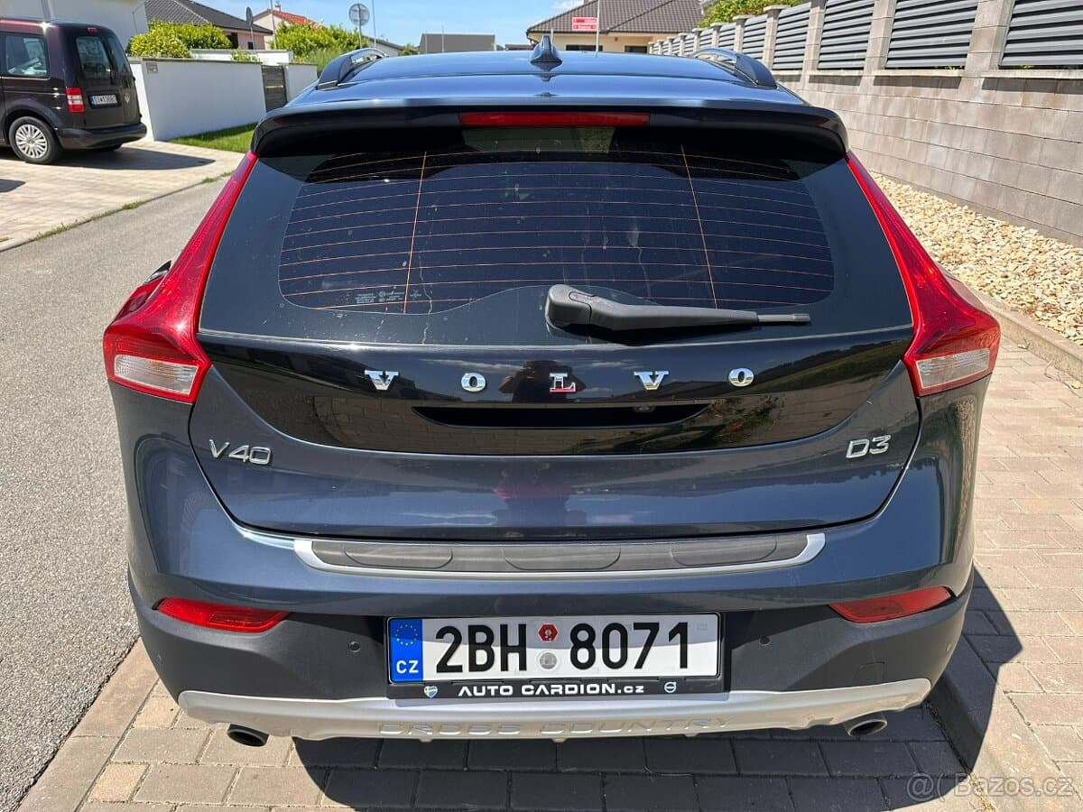 2016 Volvo V40 - 5