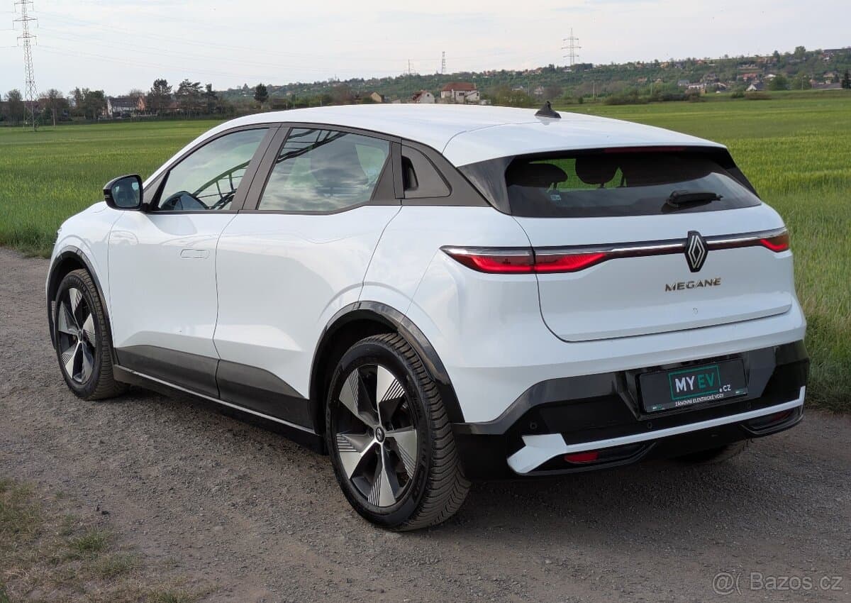 2023 Renault MEGANE - 5
