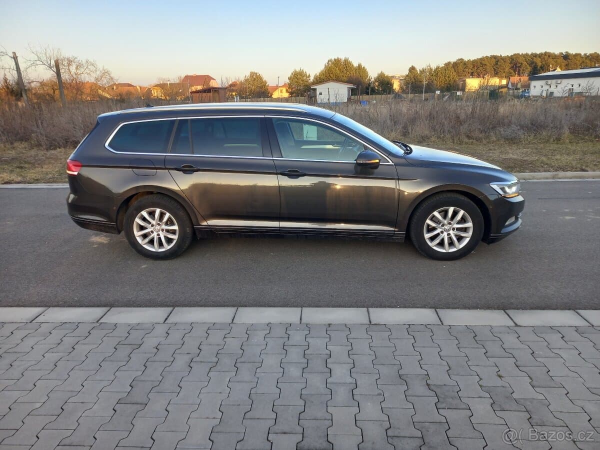 2015 Volkswagen PASSAT - 5