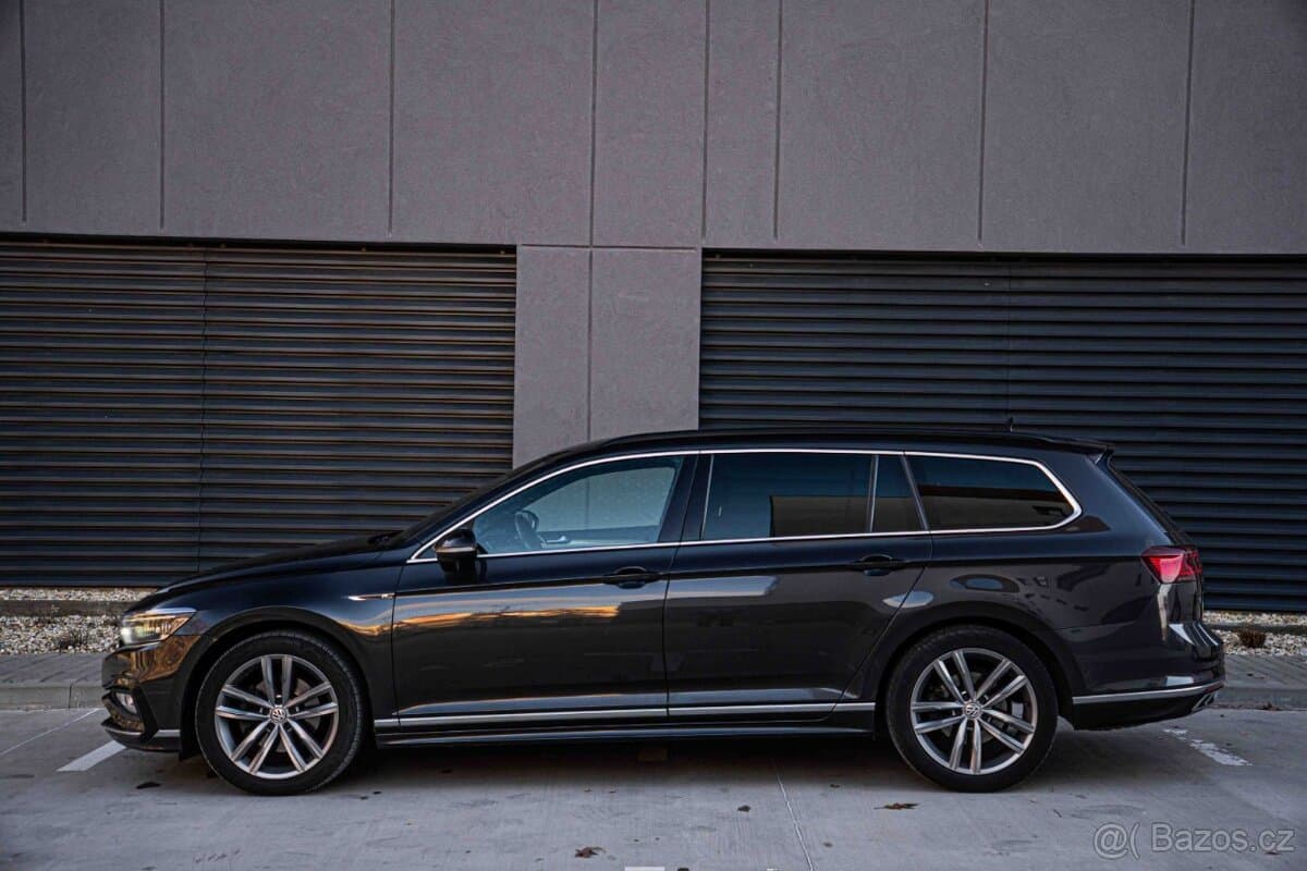 2019 Volkswagen PASSAT - 5