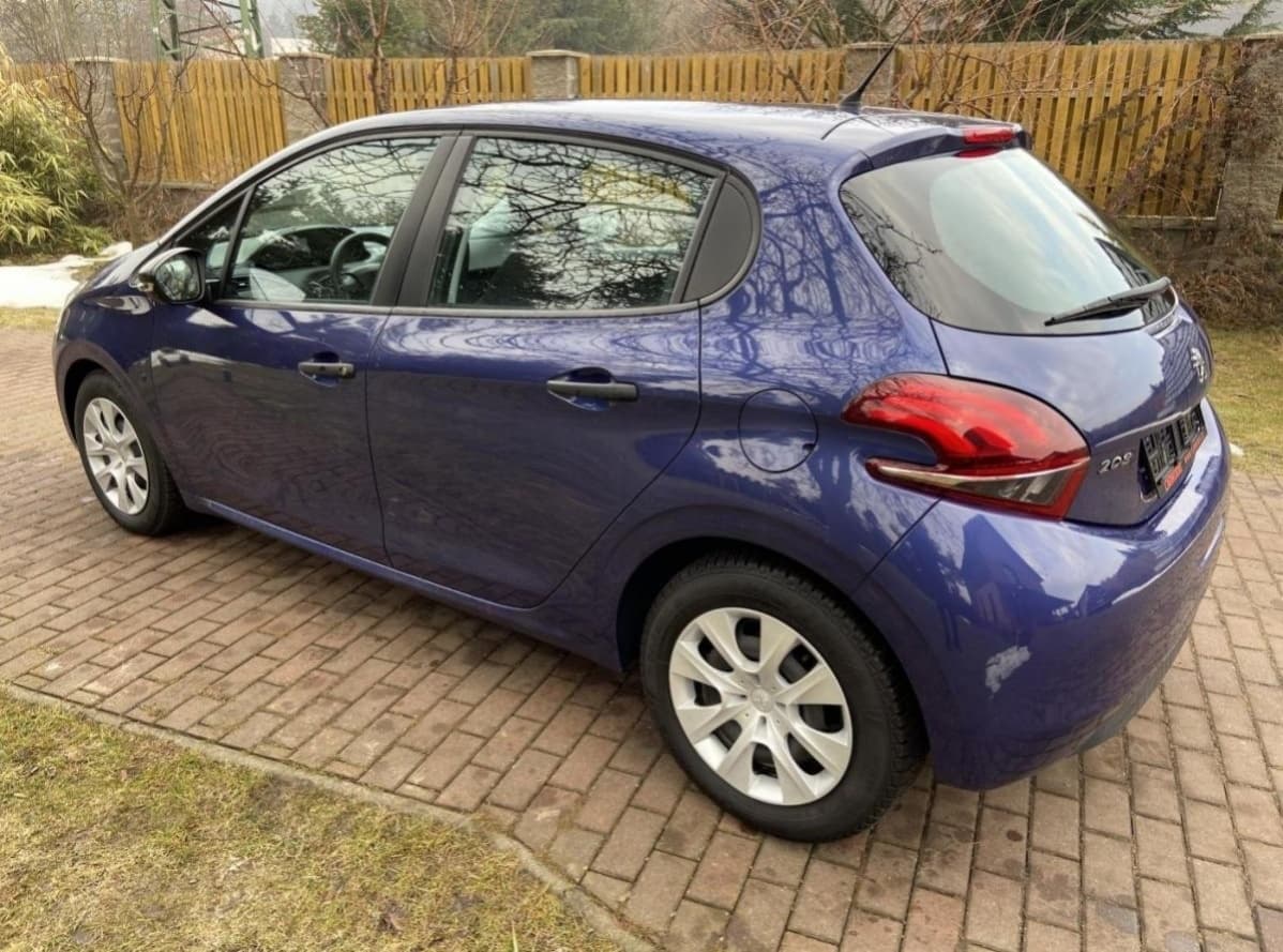 2016 Peugeot 208 - 5