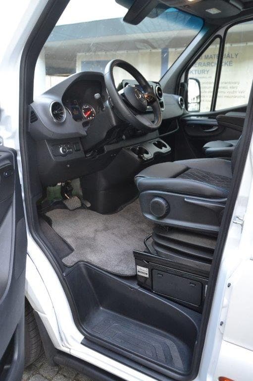 Mercedes-Benz SPRINTER - 5