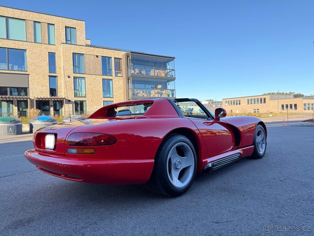 1992 Dodge VIPER - 5