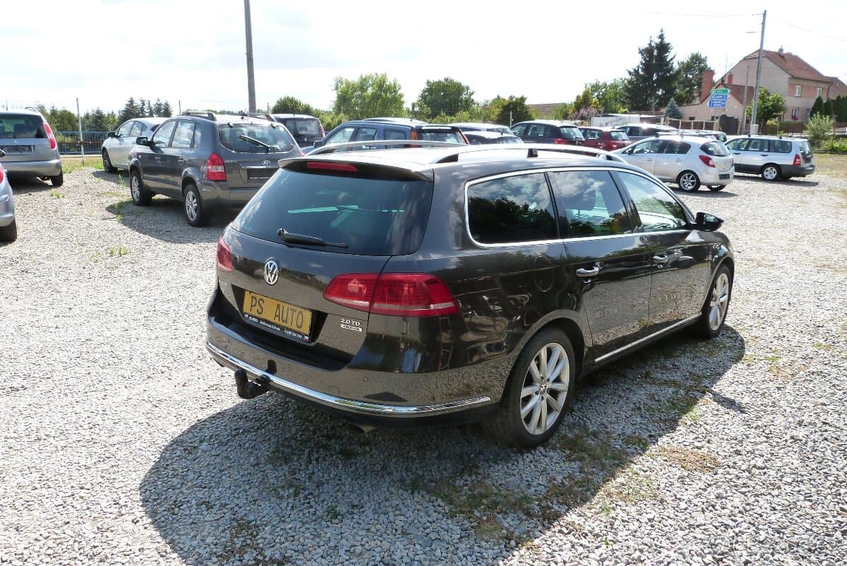 2012 Volkswagen PASSAT - 5