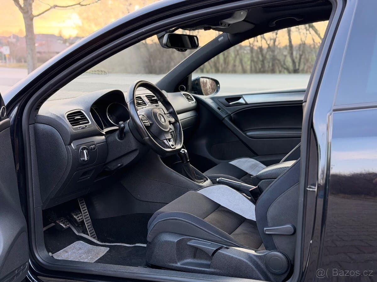 2010 Volkswagen GOLF - 5
