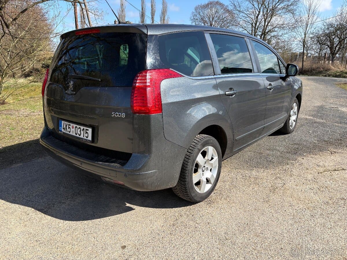 2014 Peugeot 5008 - 5