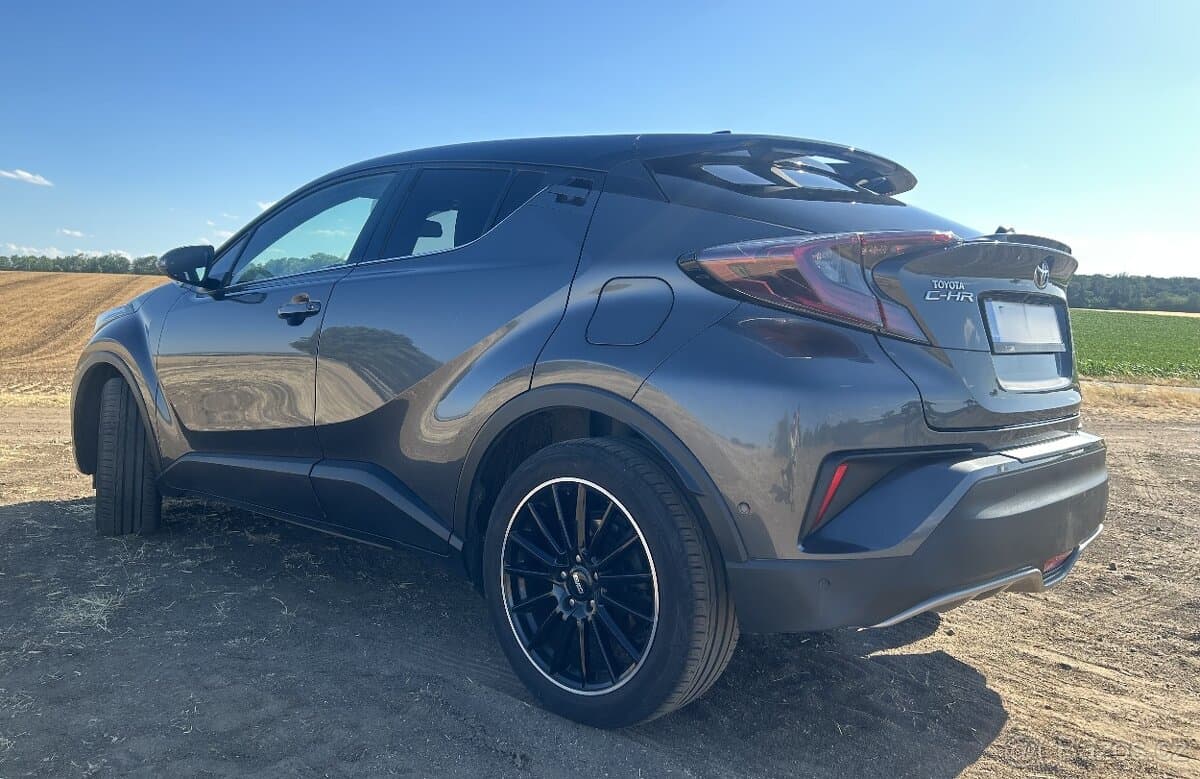 2017 Toyota C-HR - 5