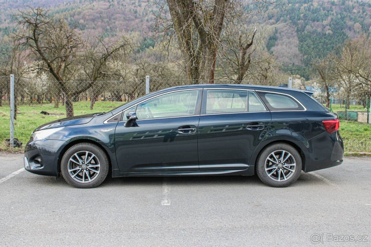 2015 Toyota AVENSIS - 5