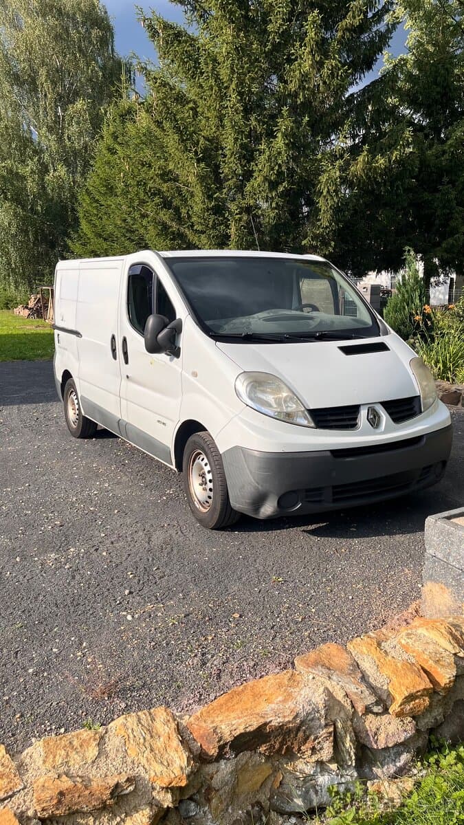 2011 Renault TRAFIC - 5
