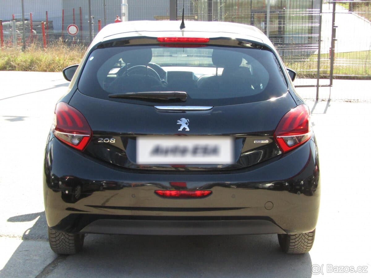 2017 Peugeot 208 - 5