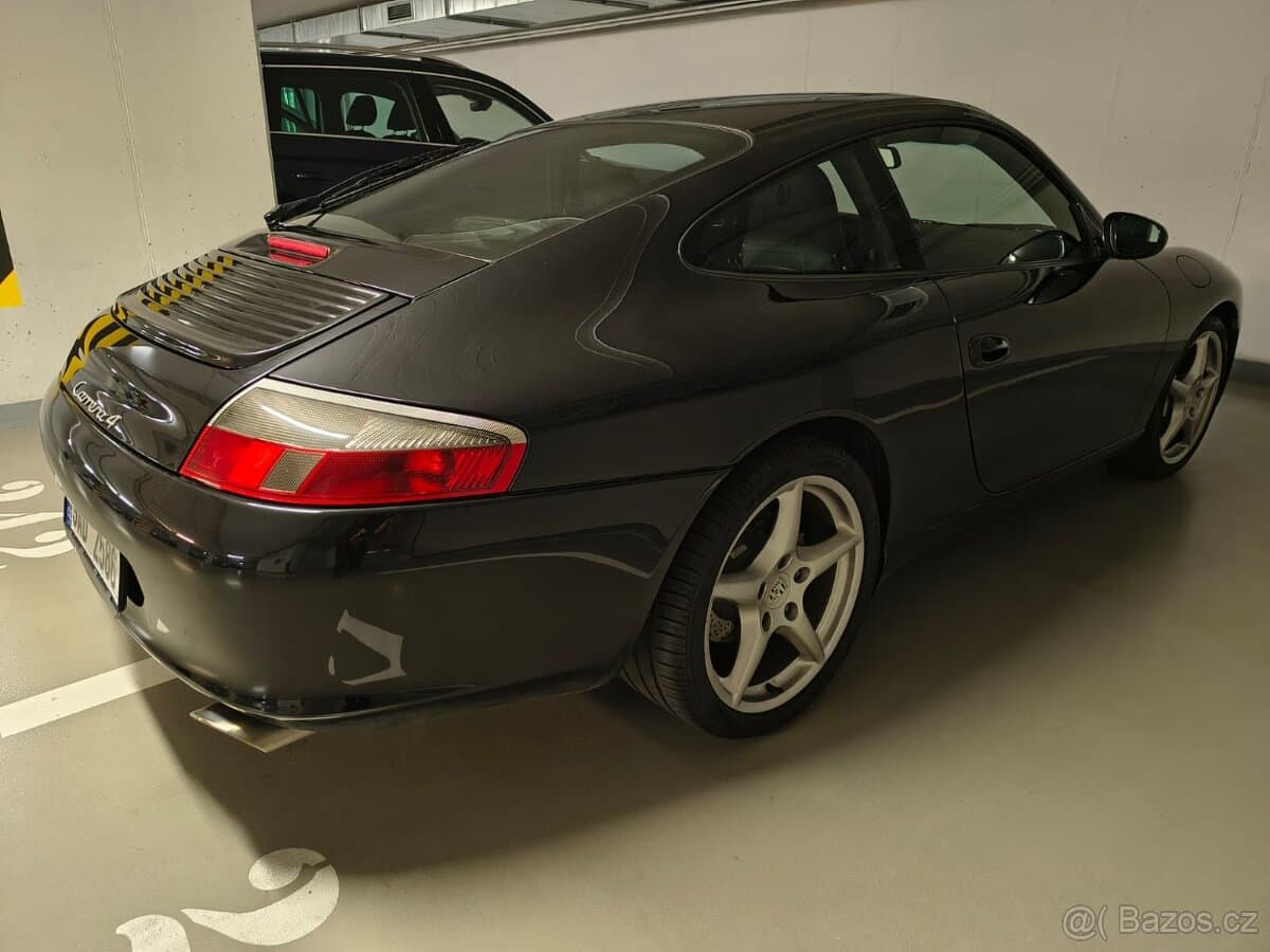 2004 Porsche 911 - 5