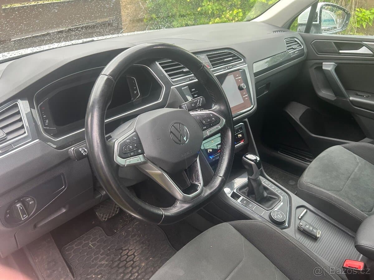 2021 Volkswagen TIGUAN - 5