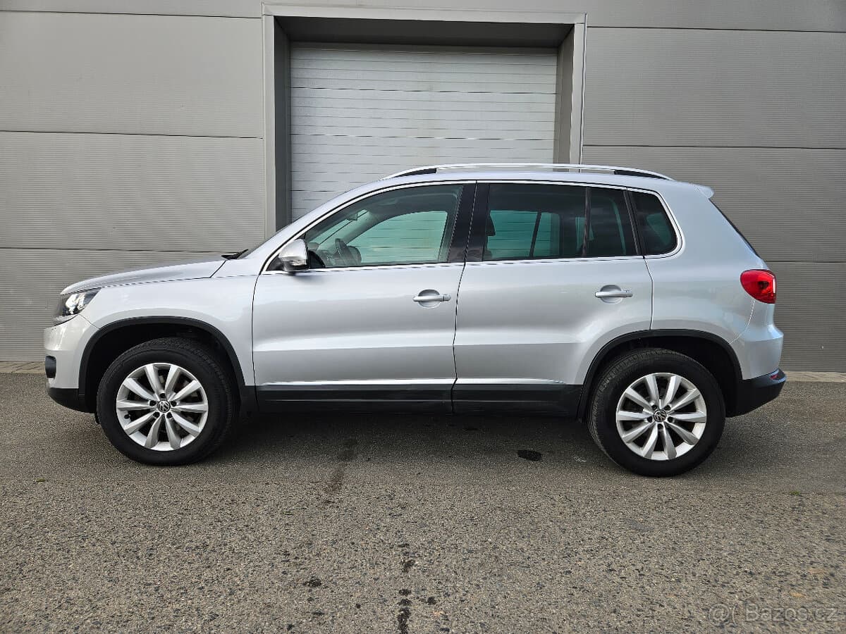 2012 Volkswagen TIGUAN - 5