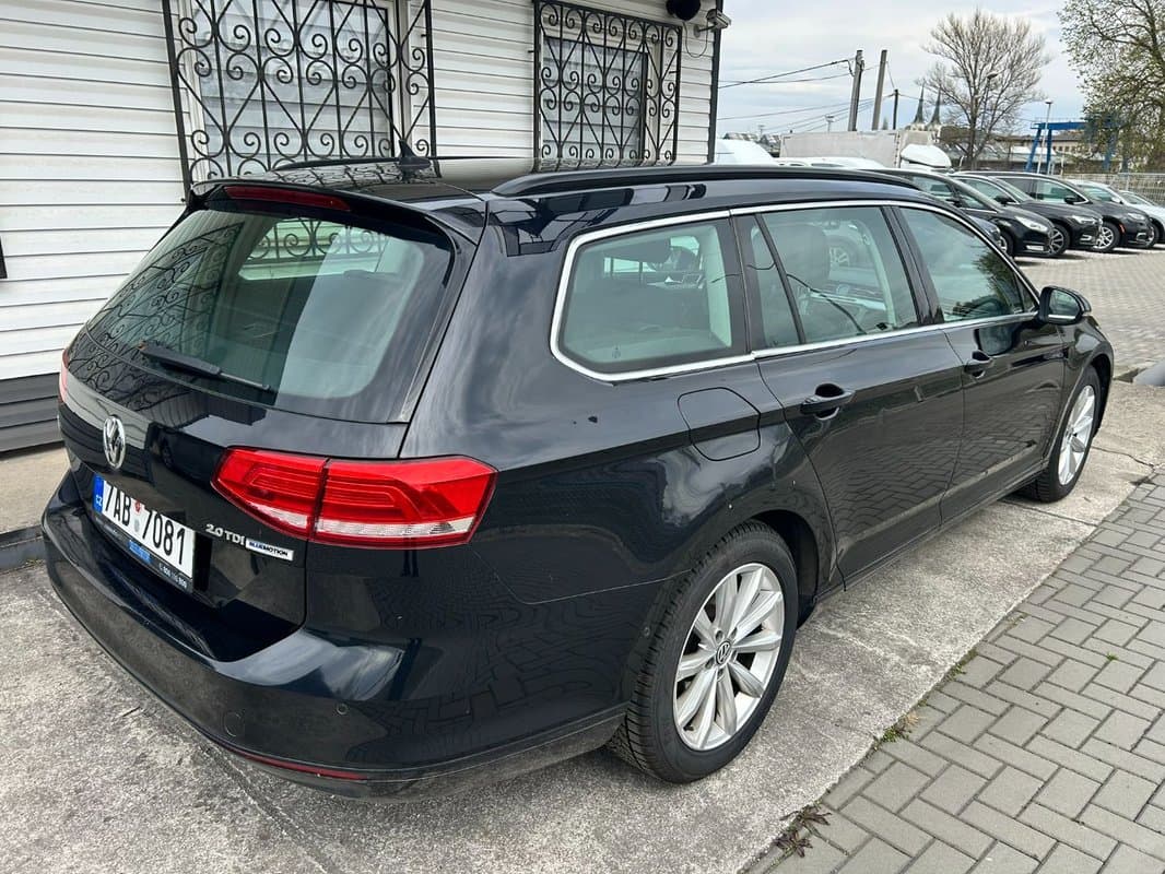 2015 Volkswagen PASSAT - 5