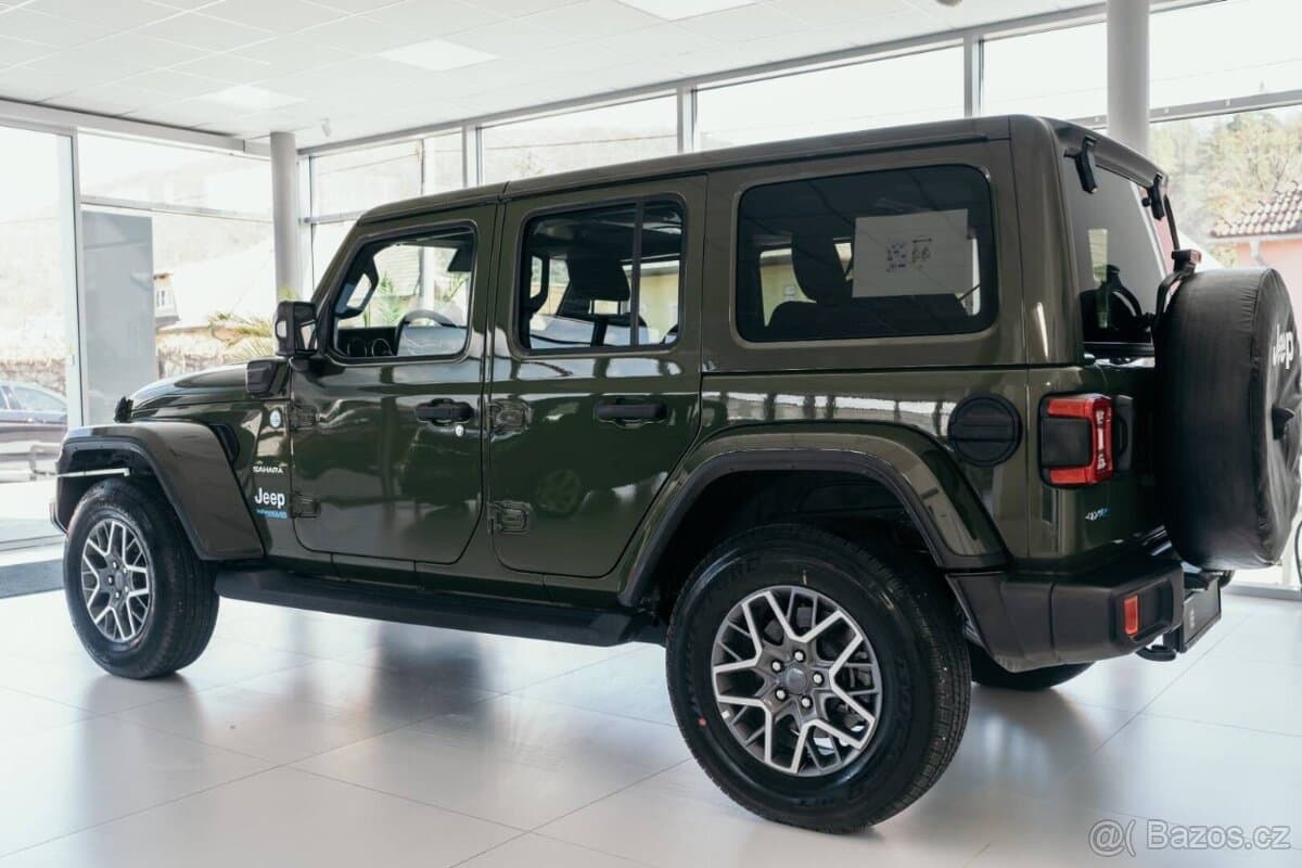 2022 Jeep WRANGLER - 5