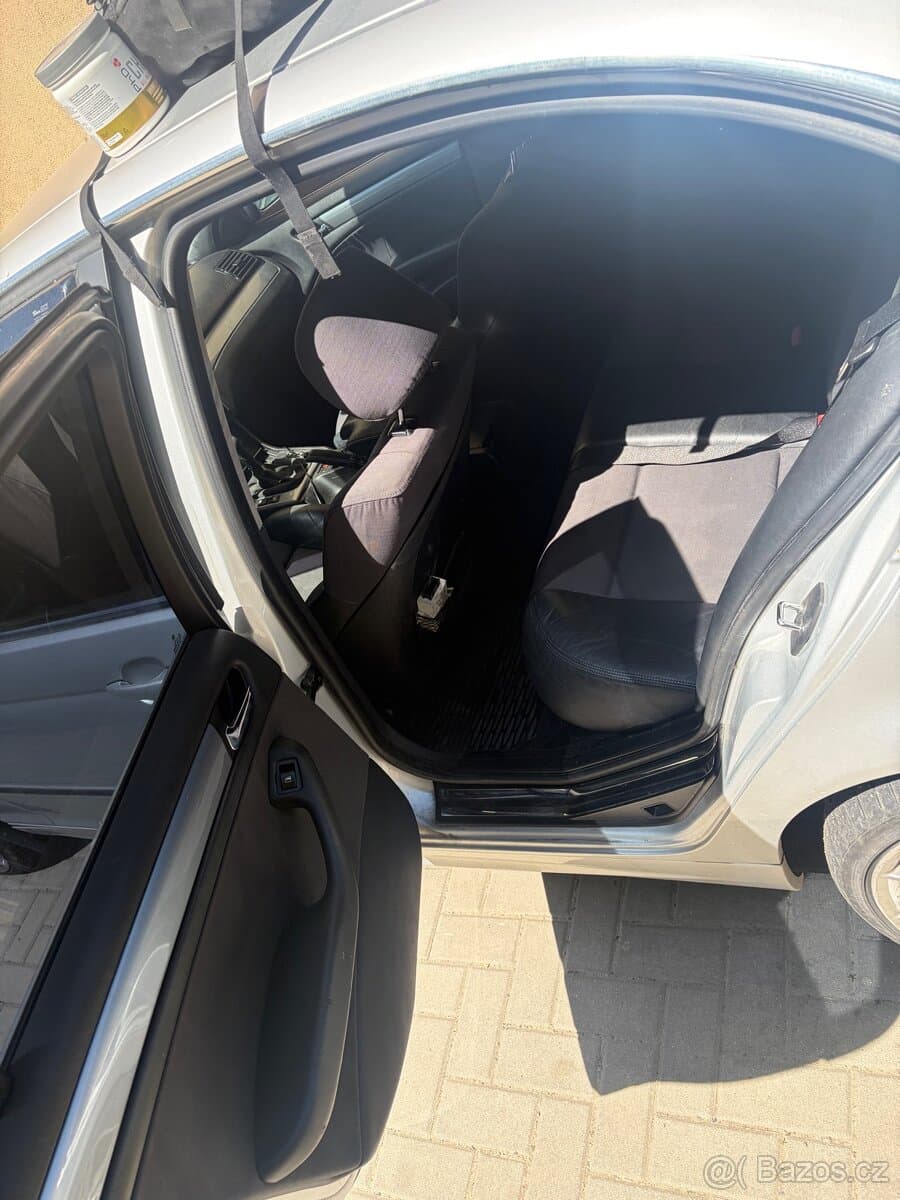 BMW iX - 5